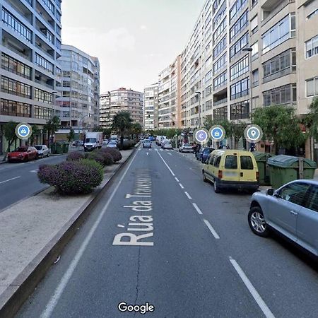 Espacioso Piso Con Garaje Cerca Del Centro De Vigo Bagian luar foto